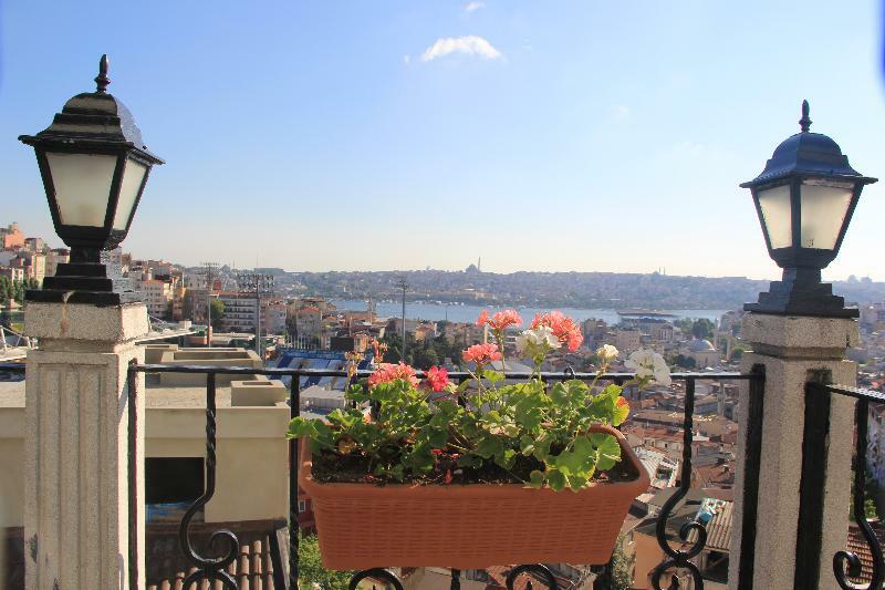 Euro Plaza Hotel - Taksim Pera Istanbul Exterior photo